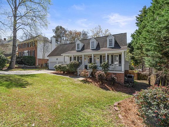 3rd image of 5950 Hampton Leas Ln