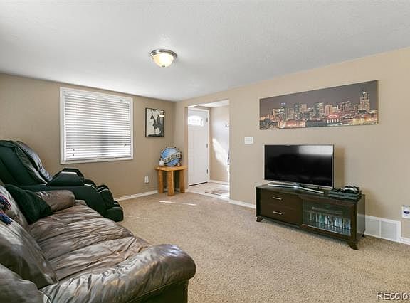 5th image of 3270 S Dale Ct
