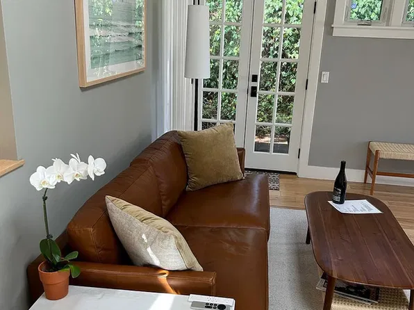 8 Locke Ln, Mill Valley, CA 94941