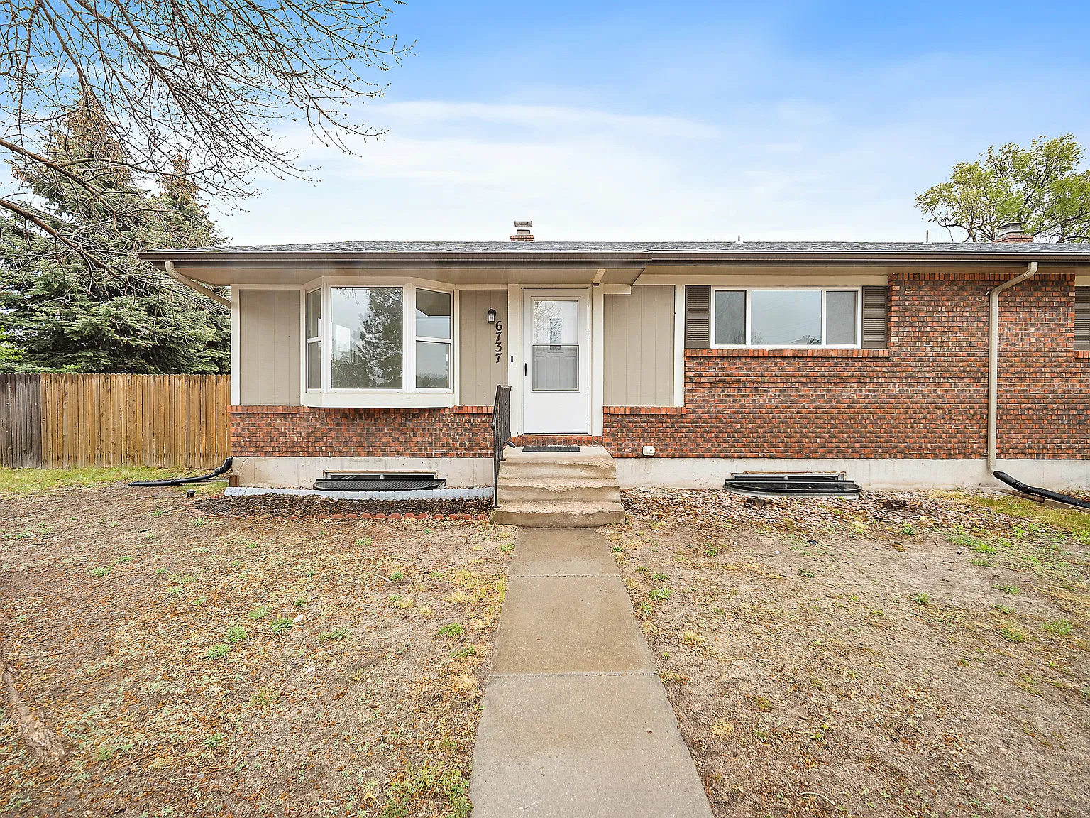 6737 Hampton Drive — Photo 3