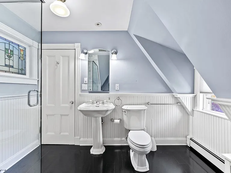 19 Howe Pl — Photo 20
