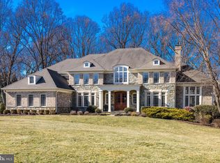 11602 Meadow Ridge Ln, Great Falls, VA 22066