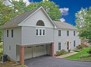 35 Fairway Trl, Sparta, NJ 07871