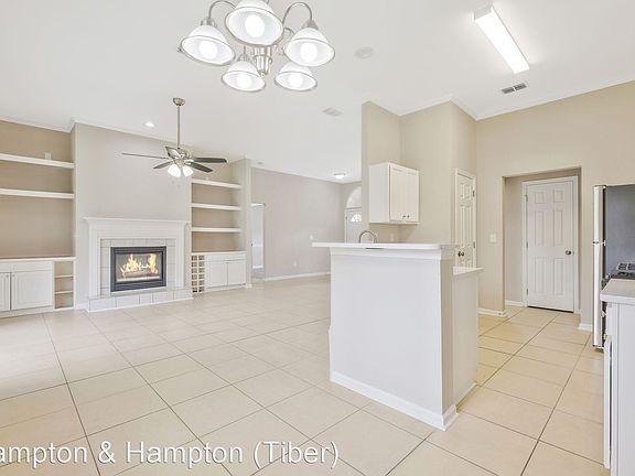 5th image of 1945 Willesdon Dr W