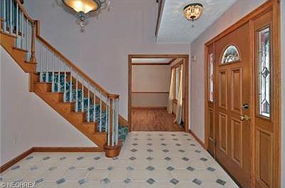 2nd image of 2675 Glenmore Dr