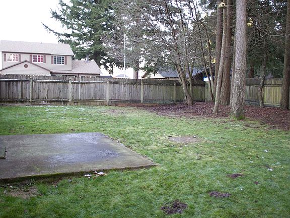 2nd image of 15411 NE 44th St