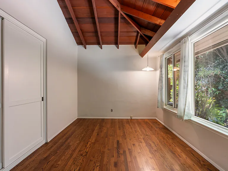 229 Glenullen Dr — Photo 20