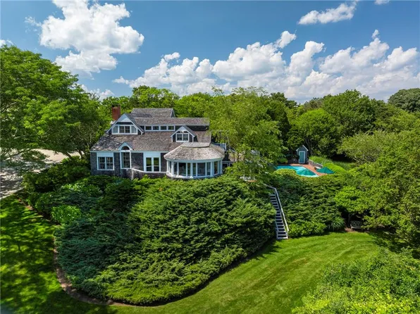 315 Ocean Ave, Newport, RI 02840