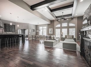 5713 Charlotte St, Shawnee, KS 66216
