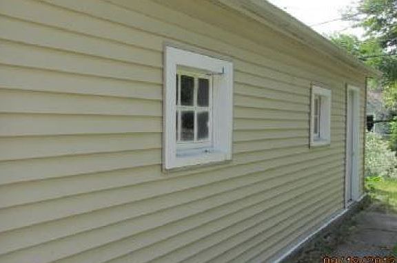 2nd image of 2714 Westbrook Dr