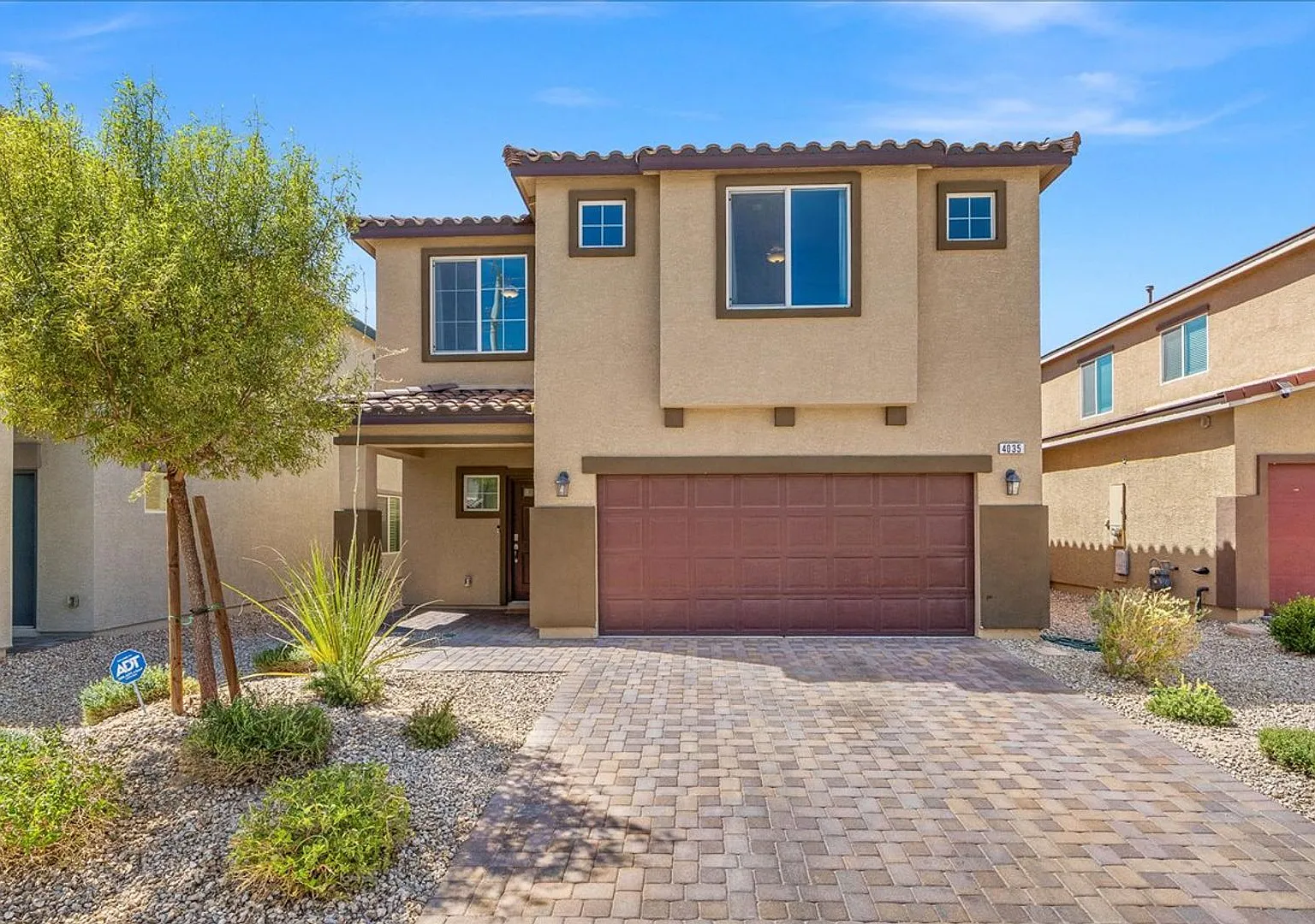 Large 5-Bedroom 3-Bathroom Home in Gated Community! — Photo 1