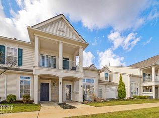 25729 Maritime Cir S, Harrison Township, MI