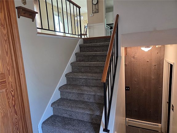 2nd image of 486 Pine Circle Ext