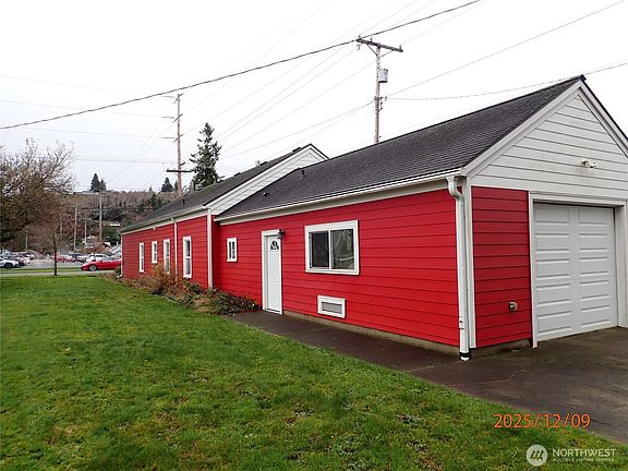 5th image of 102 W Emerson Avenue
