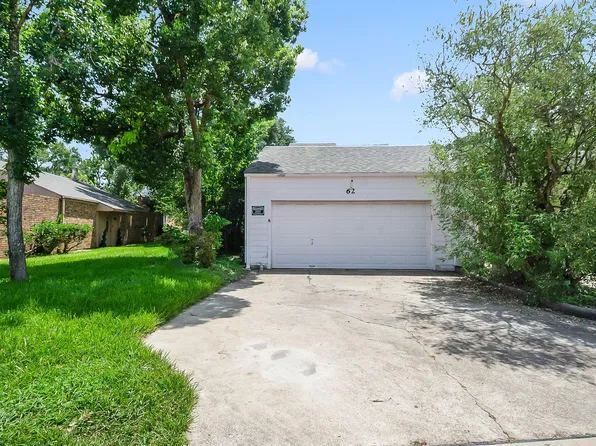 62 Chervil Cmn, Lake Jackson, TX 77566