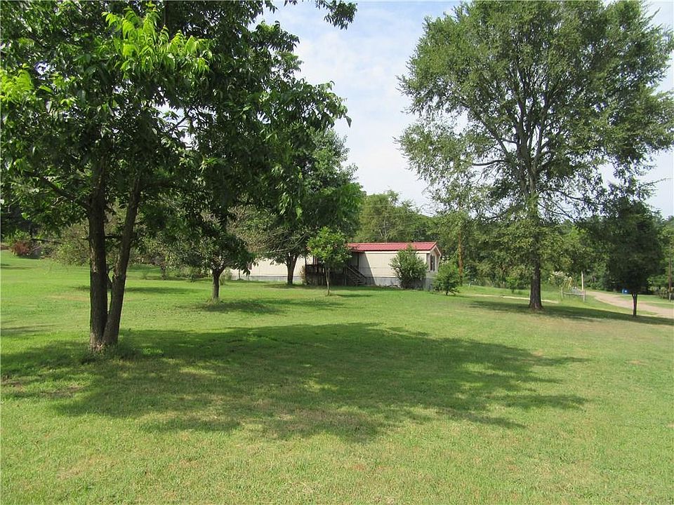 2nd image of 3326 Pine Hollow Rd