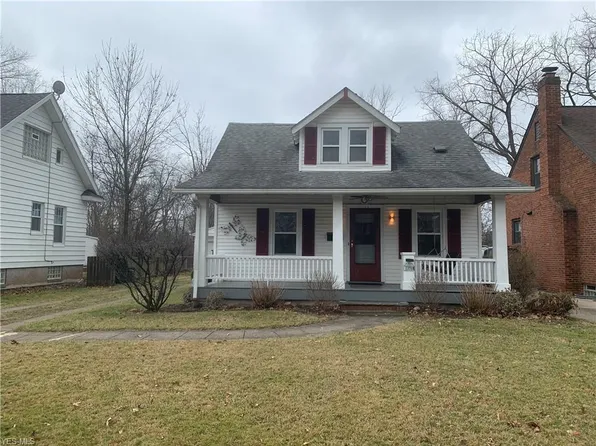 2352 Ashurst Rd, University Heights, OH 44118