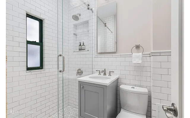 Rented by Douglas Elliman | media 15