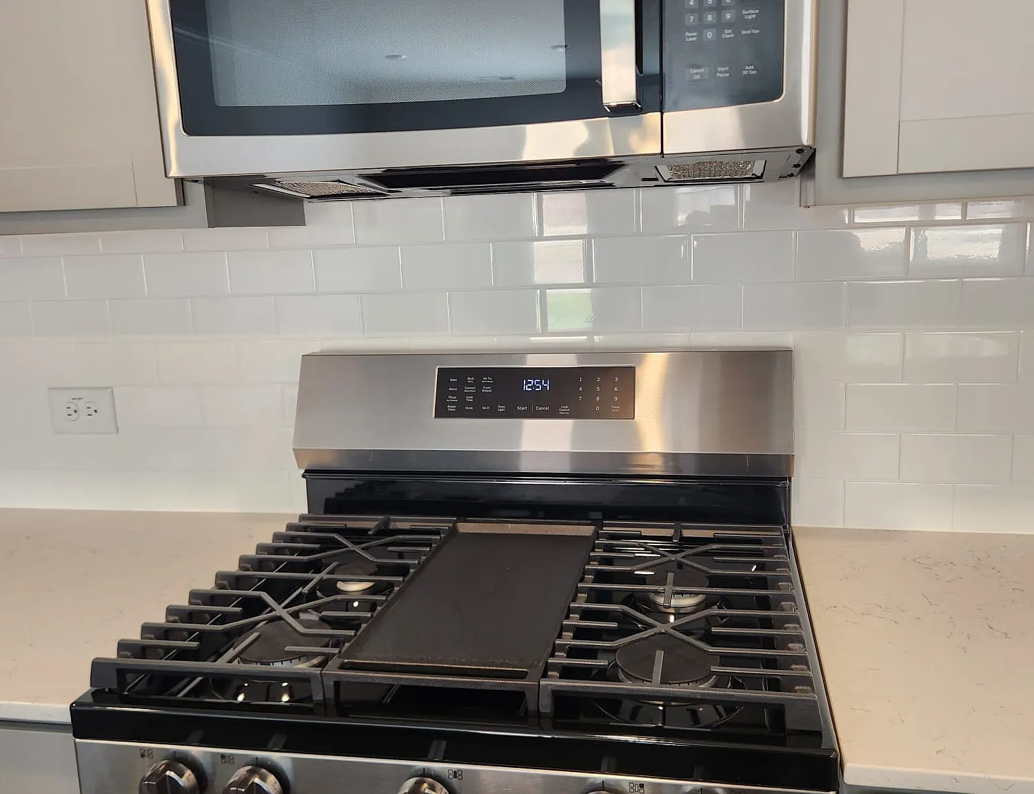 3 bed, 1939 sqft, $1,789 — Photo 4