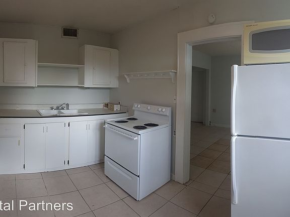 5th image of 722 King St #1