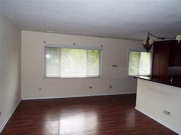5th image of 7819 S South Shore Dr APT C7