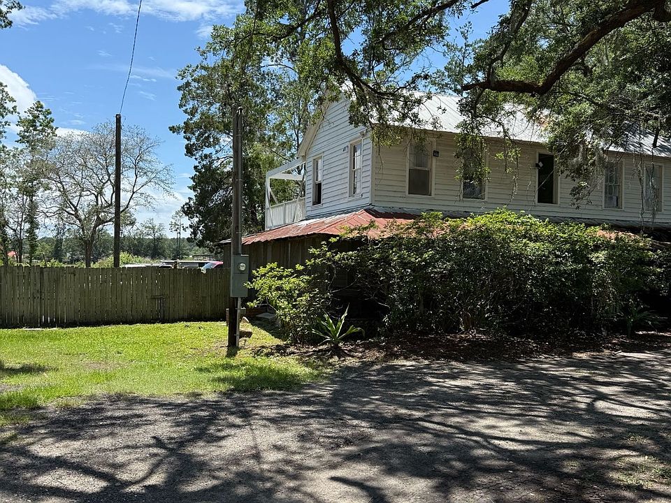 2nd image of 181 Short Cut Rd