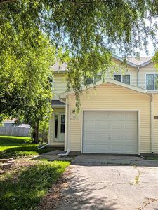 1230 Hardin Dr APT 1, Carlisle, IA, 50047