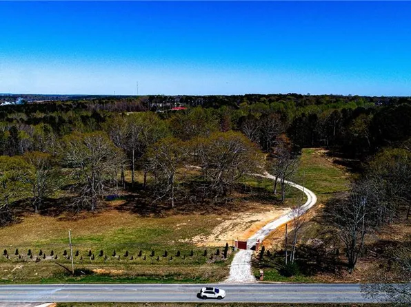 121 Mount Moriah Rd, Auburn, GA 30011