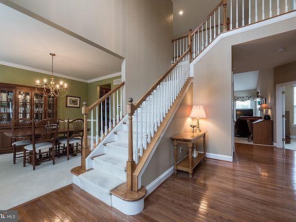 4th image of 343 Sterling Ln