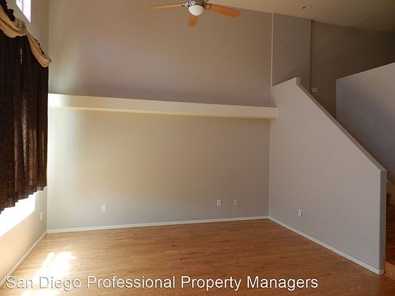 3rd image of 112 W Douglas Ave