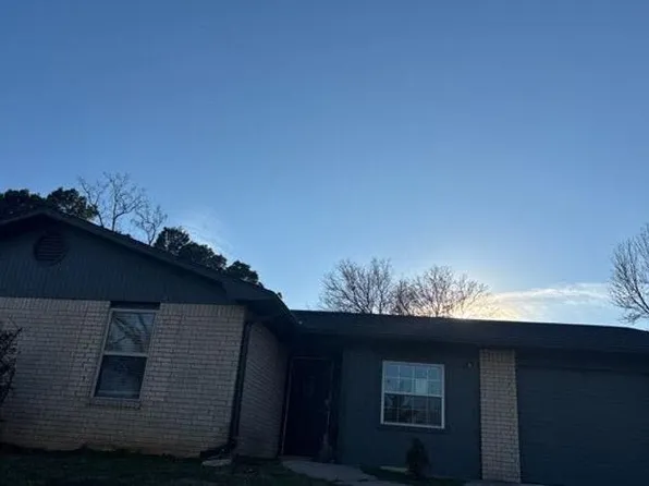 1407 14th Cir, Barling, AR 72923