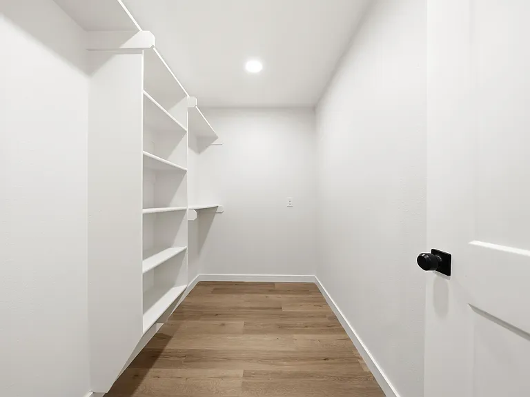 616 E Moonlight Dr — Photo 13
