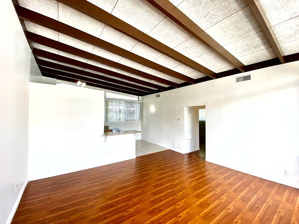 1st image of 3620 Fredonia Dr APT 2