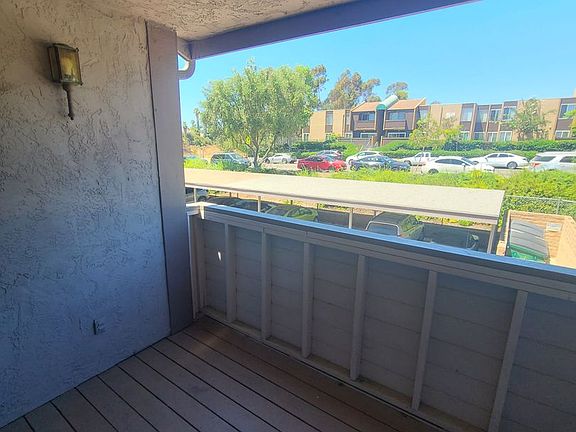5th image of 9169 Village Glen Dr