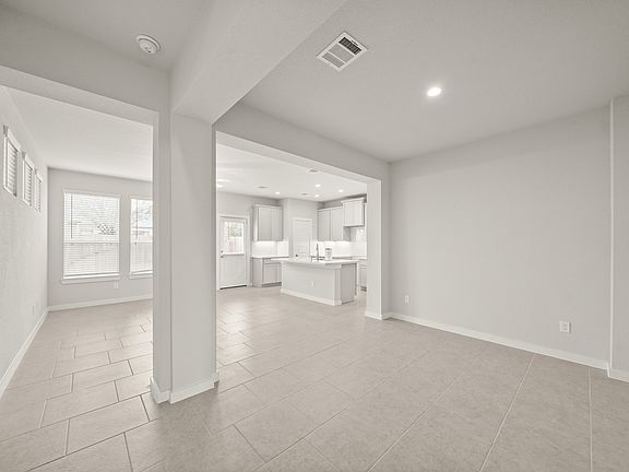 3rd image of 2914 Park Hill Ln