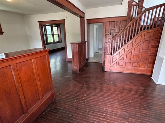 2nd image of 1307 Saint Marys Ave
