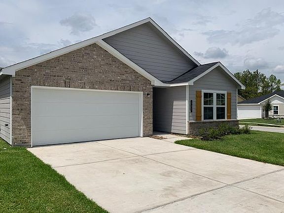 2nd image of 102 Bering Dr