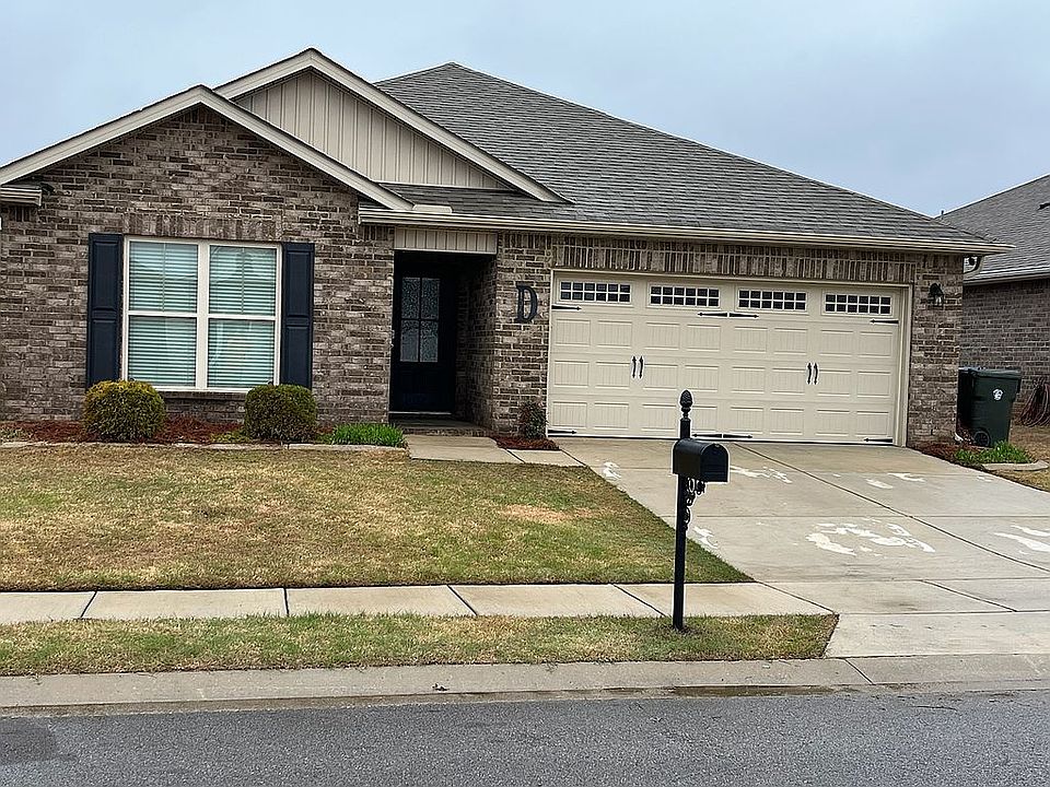 2nd image of 106 Daymark Dr