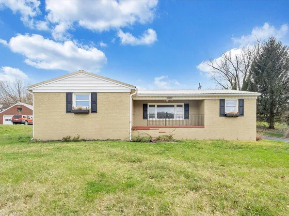 429 E Madison St, Covington, VA 24426