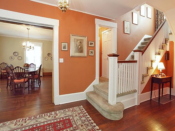 Elegant Greenacres Colonial