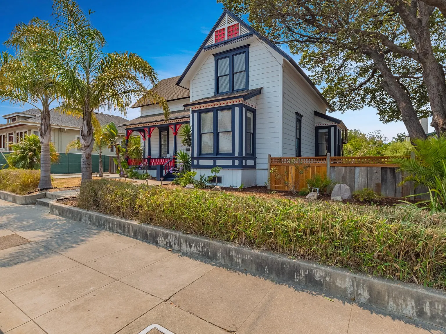 615 Seabright Ave — Photo 2