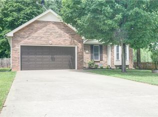 1652 Barrywood Cir E, Clarksville, TN 37042