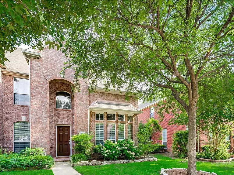 11423 Fountainbridge Dr — Photo 1