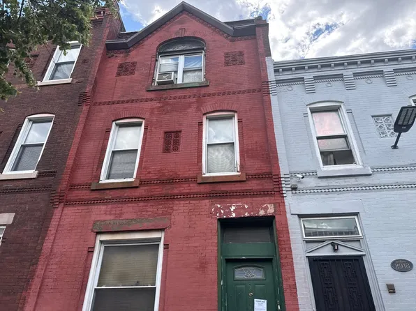 2916 W Girard Ave, Philadelphia, PA 19130