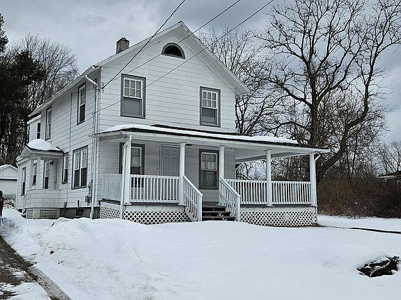 2nd image of 1012 Storrs Rd