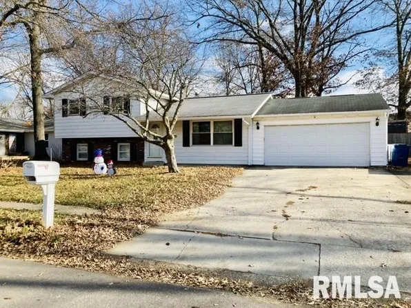 31 Jamestown Cir, Riverton, IL 62561