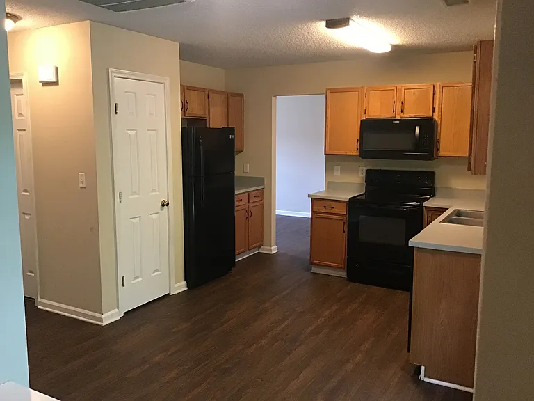 2507 Lassen Bay Pl — Photo 2
