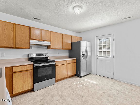 5th image of 1080 W Pueblo Dr