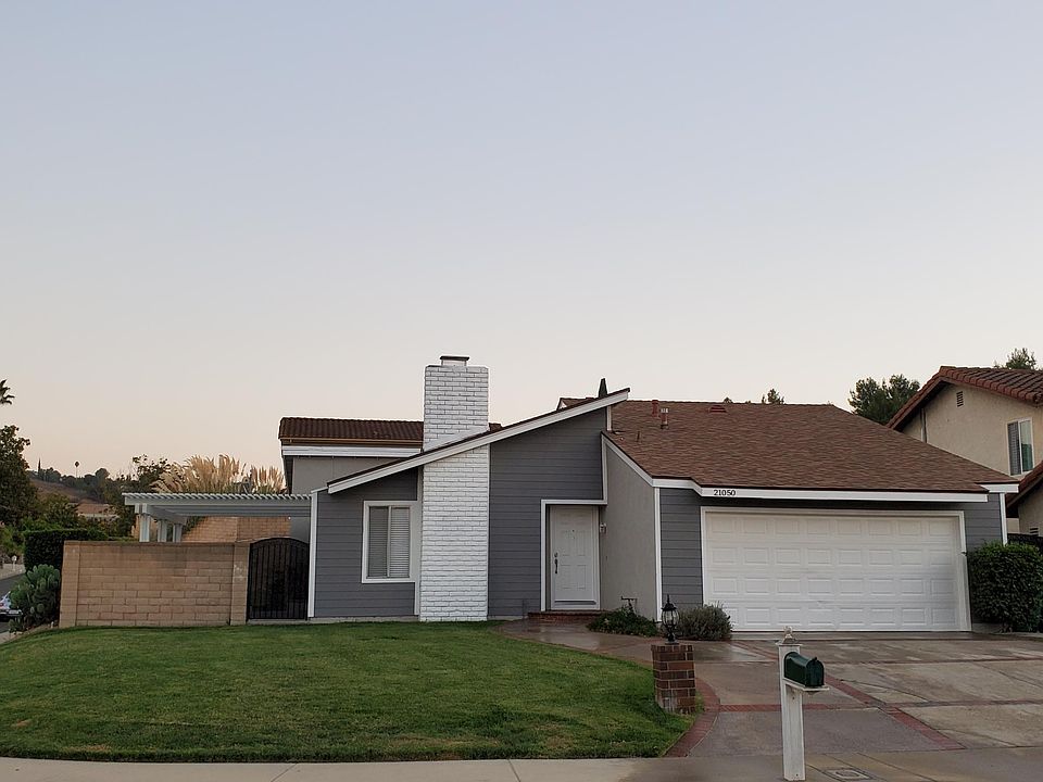1st image of 21050 Glenwold Dr