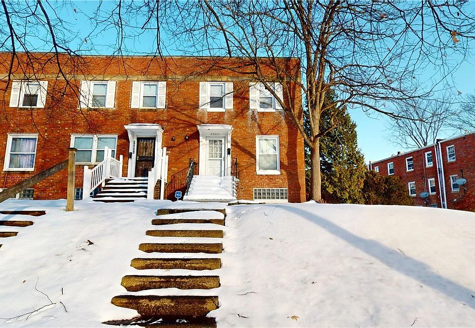 1st image of 20623 Randolph Pkwy